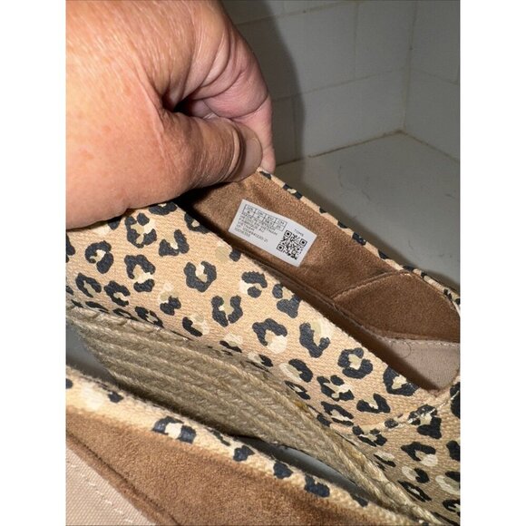Toms Women Size 8 Michelle Cheetah Print Stacked Heel Slip On Wedge Peep Toe - Picture 11 of 14